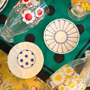 꽃무늬 소스접시 일식그릇 소스그릇 미니접시 일본도자기 앞접시 꽃무늬그릇